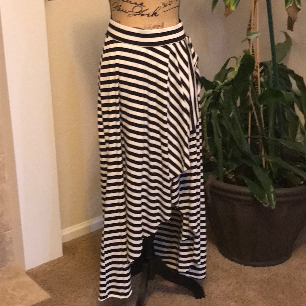 Tracy Evans Skirt